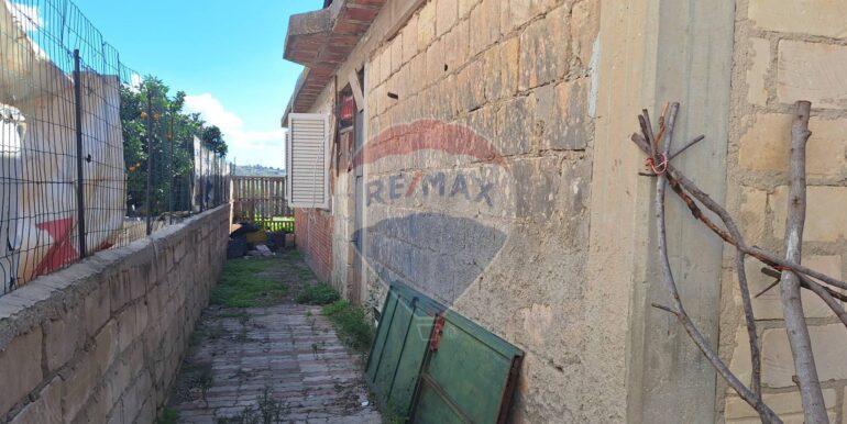 20251031121732-997457-21