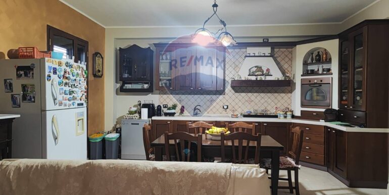 20251031174221-997609-6