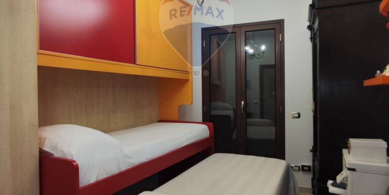 20251031174816-997609-16