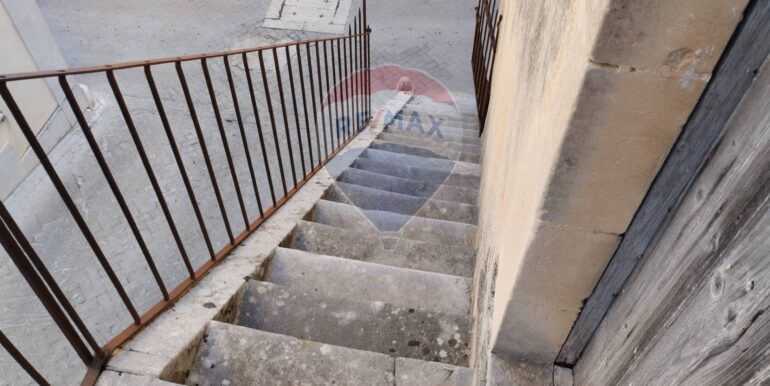 20251031220958-997657-2