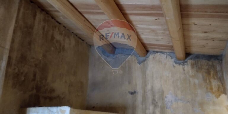 20251031221004-997657-4