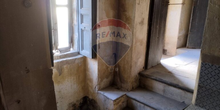 20251031221009-997657-6