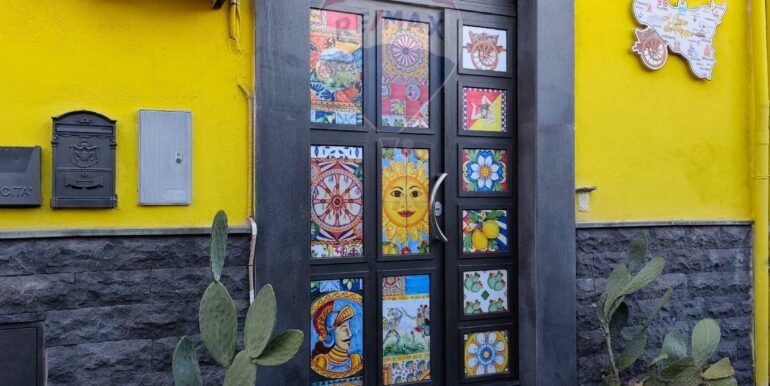 20251102190245-852924-28