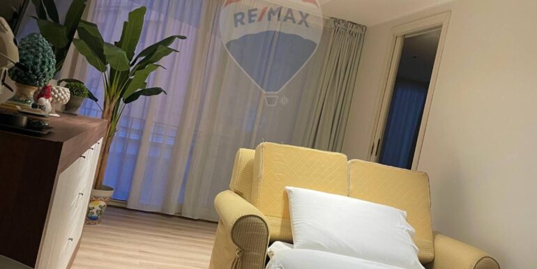 20251102191456-997708-8