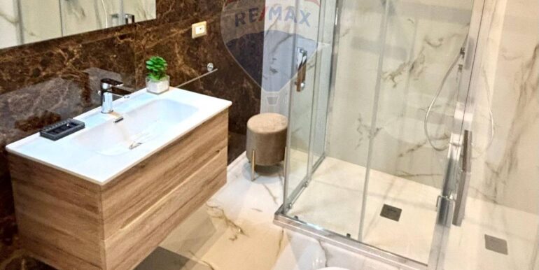 20251102191558-997708-18