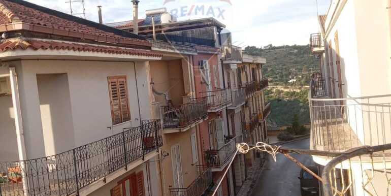 20251103112522-997776-10