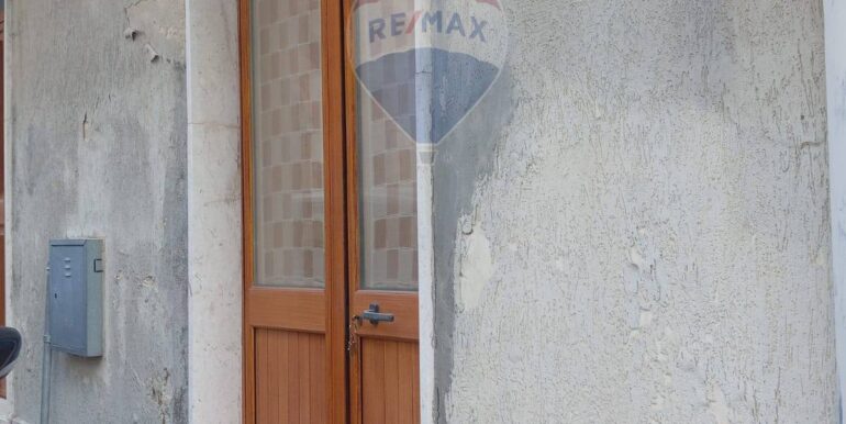 20251103112527-997776-12