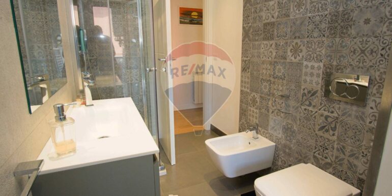 20251103120958-997794-11