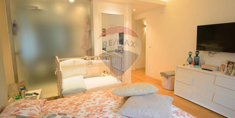 20251103121010-997794-15