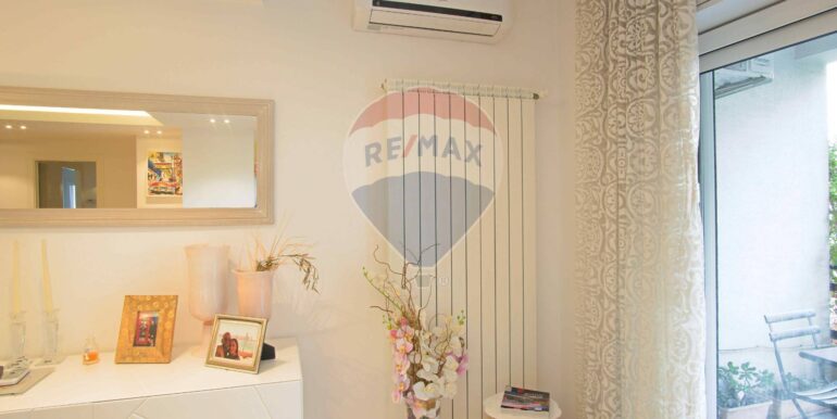 20251103121018-997794-17