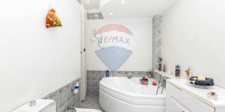 20251103122538-997823-21