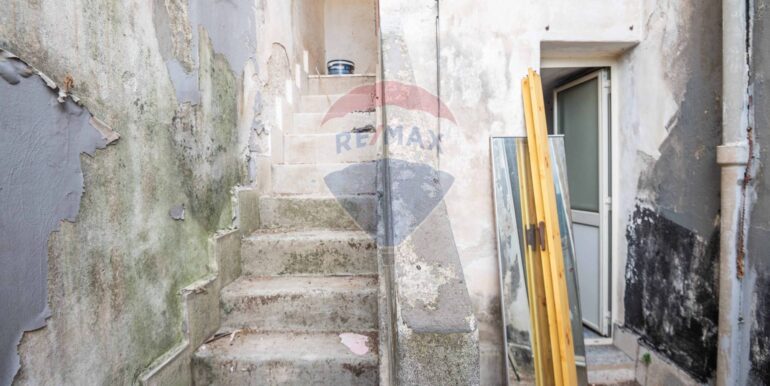 20251103133505-994488-33