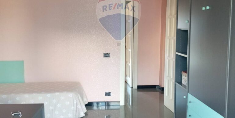 20251103174206-998262-7