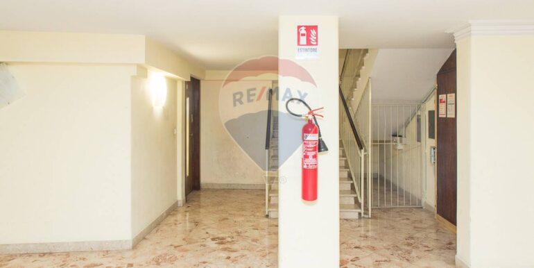 20251103183330-998277-7