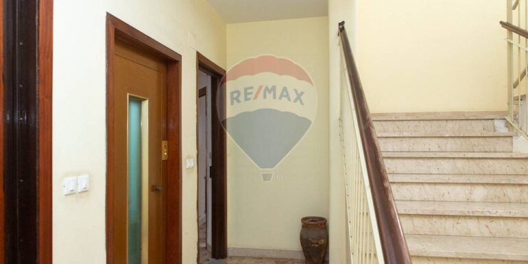 20251103183332-998277-8