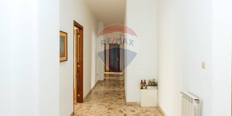 20251103183335-998277-9