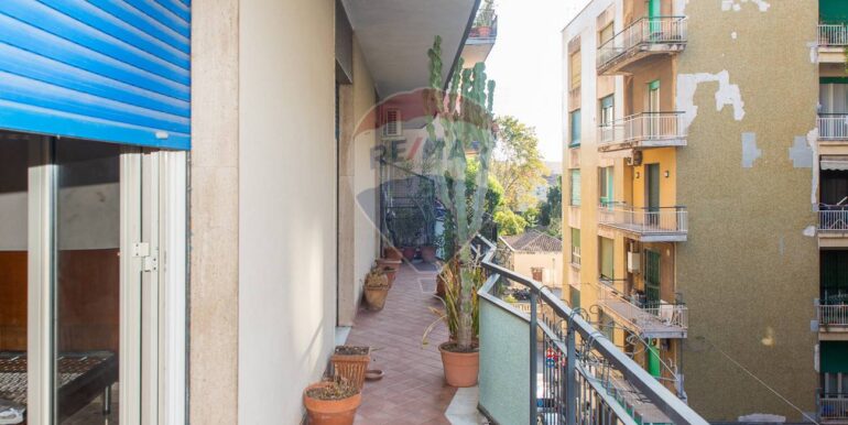 20251103183349-998277-14