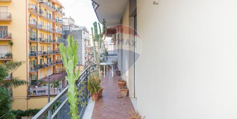 20251103183351-998277-15