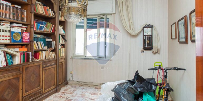 20251103183354-998277-16