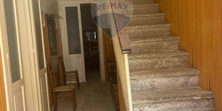 20251103220528-998314-3