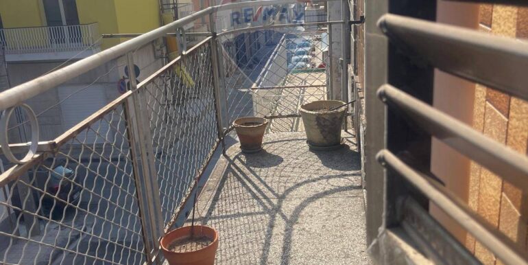 20251103220546-998314-12