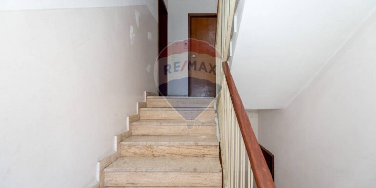 20251104173415-998521-7