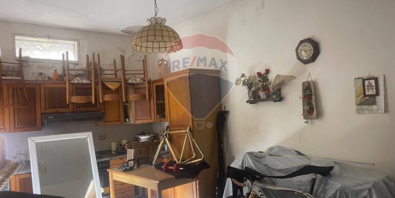 20251104180933-998329-18