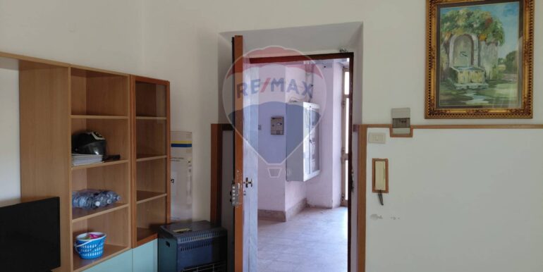 20251104181655-998539-0