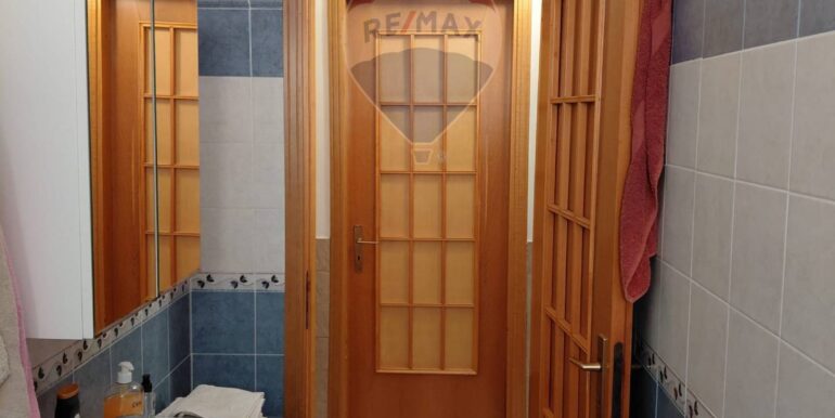 20251104181657-998539-8