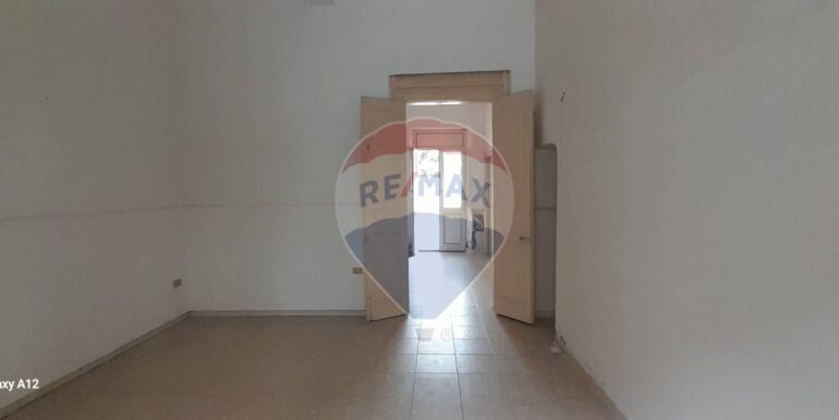 20251104185703-998477-15