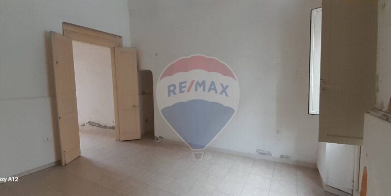 20251104185705-998477-16