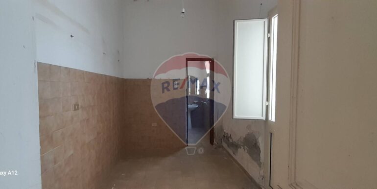 20251104185708-998477-18