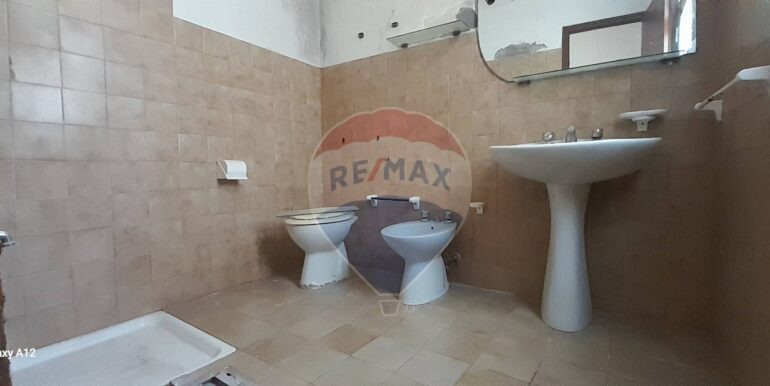 20251104185709-998477-19