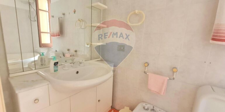 20251104191717-998515-15