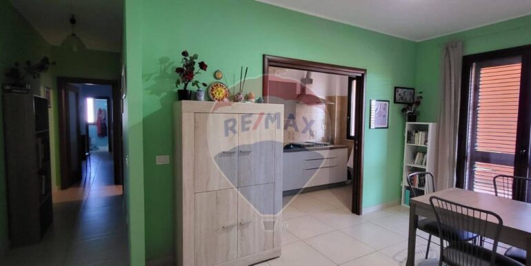 20251104224308-998809-1