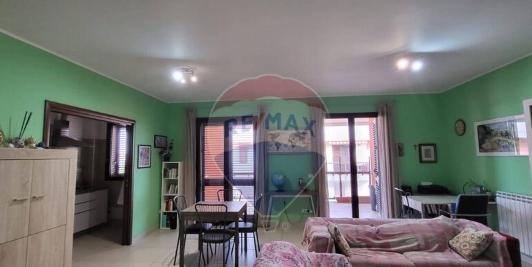 20251104224314-998809-3