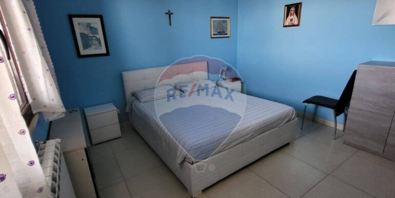 20251104224322-998809-7