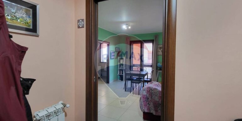 20251104224331-998809-12