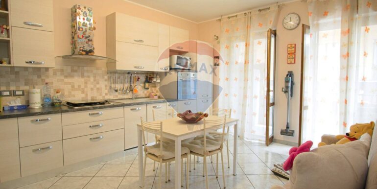 20251105102039-998415-15