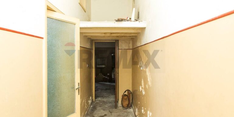 20251105120403-975634-14