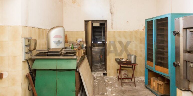 20251105120406-975634-15