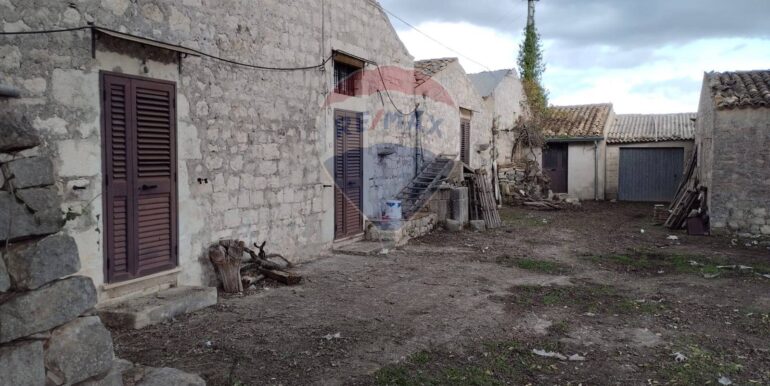 20251105131243-998941-1