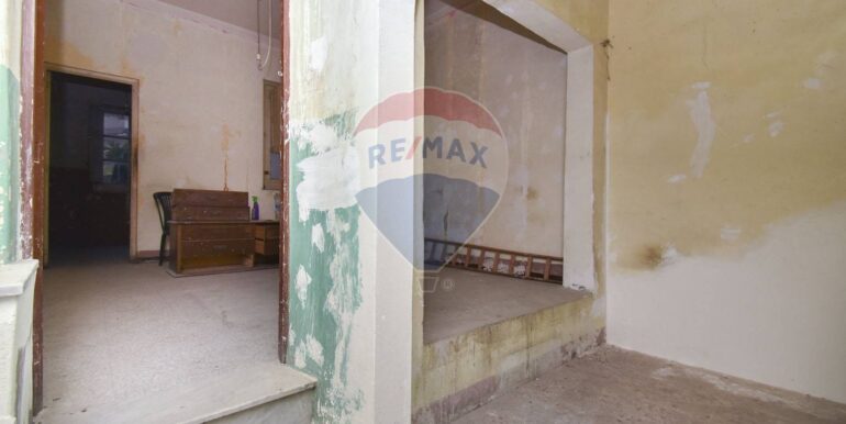 20251105152558-998978-10