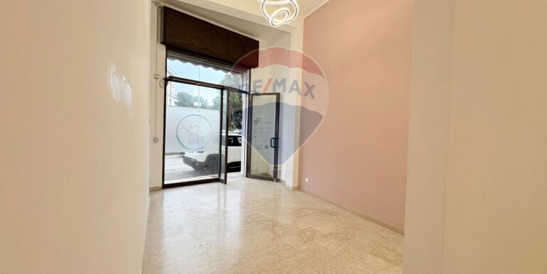 20251105180448-999086-15