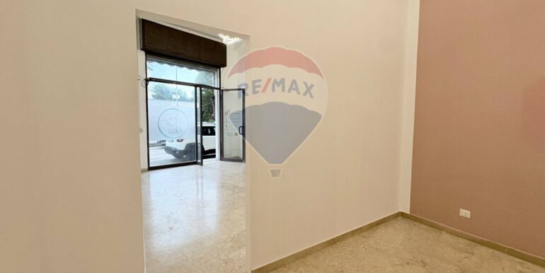 20251105180451-999086-16