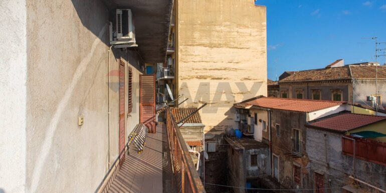 20251106201936-999299-21