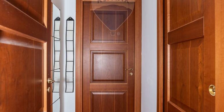 20251107130834-999386-10