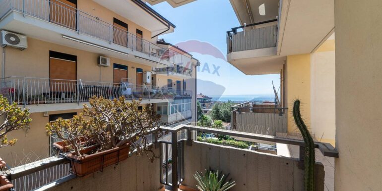 20251107130834-999386-8