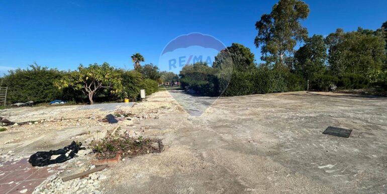 20251107194623-999330-7