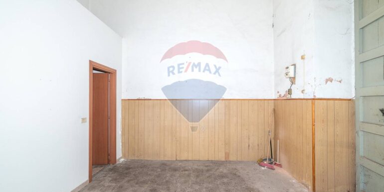 2025110874743-999693-7